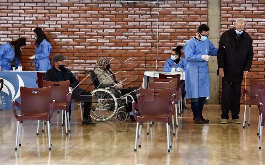 512 people over the age of 85 were vaccinated for three days
