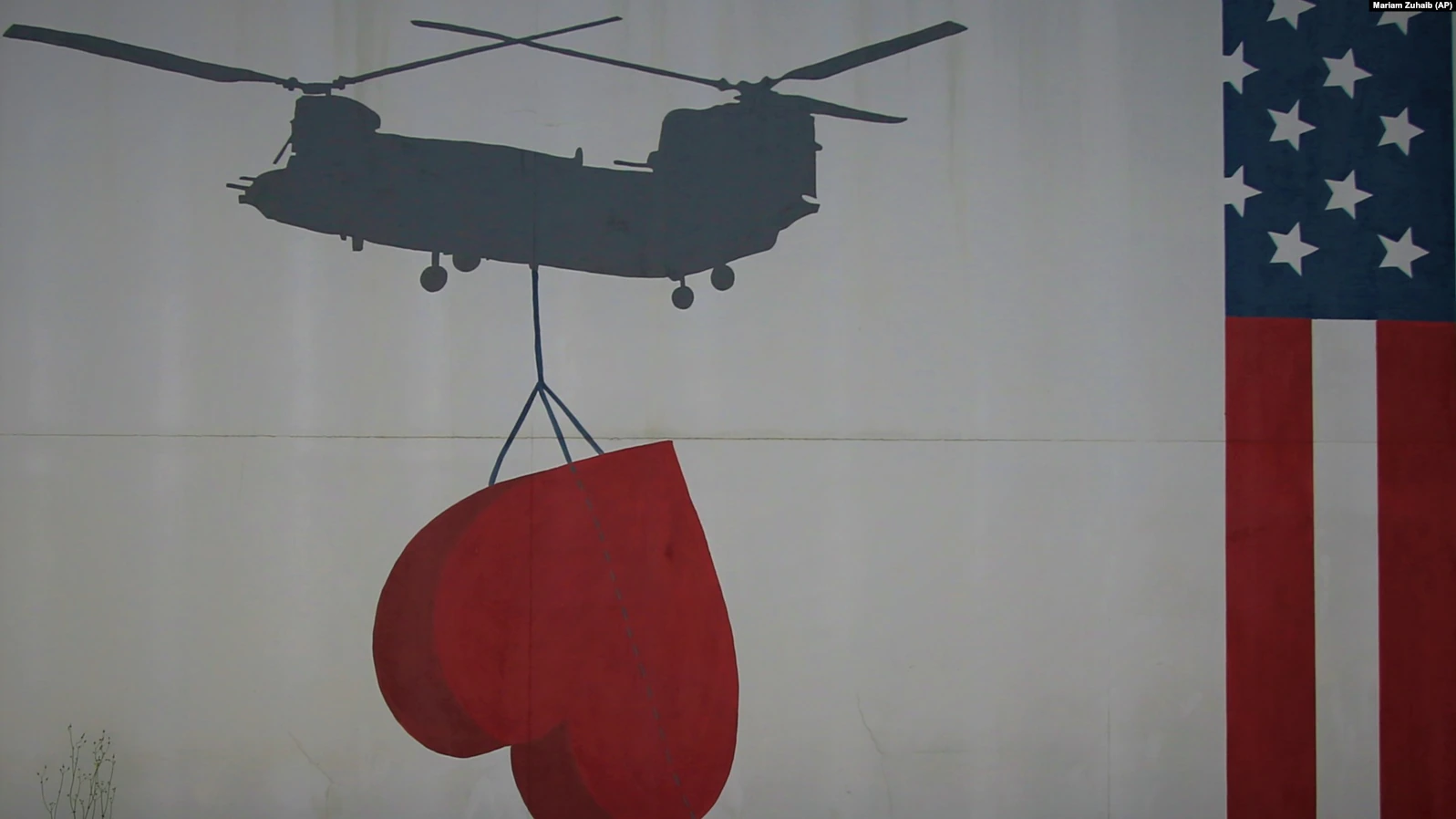 US troops help evacuate civilians from Afghanistan