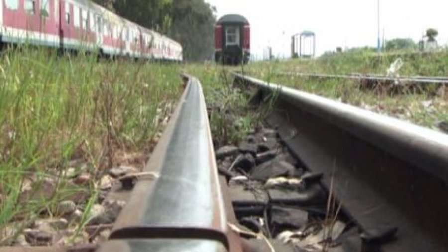 The train hits to death a 36-year-old woman in Skenderaj