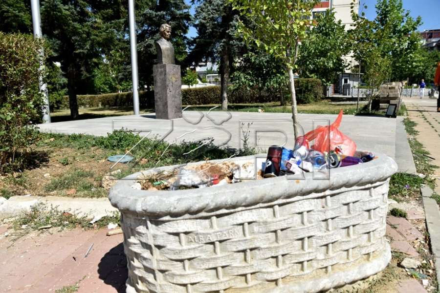Shameful: Garbage 