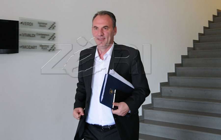 Limaj: Emri im është në Nisma por më PDK se unë, nuk ka në Kosovë