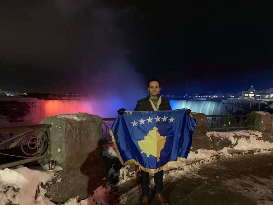 In honor of the 13th anniversary, Niagara Falls is adorned with the colors of the Kosovo flag 