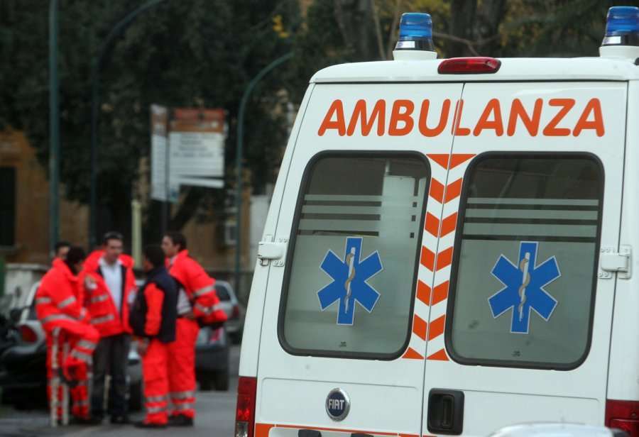 Transporting marijuana by ambulance, two people are arrested in Italy