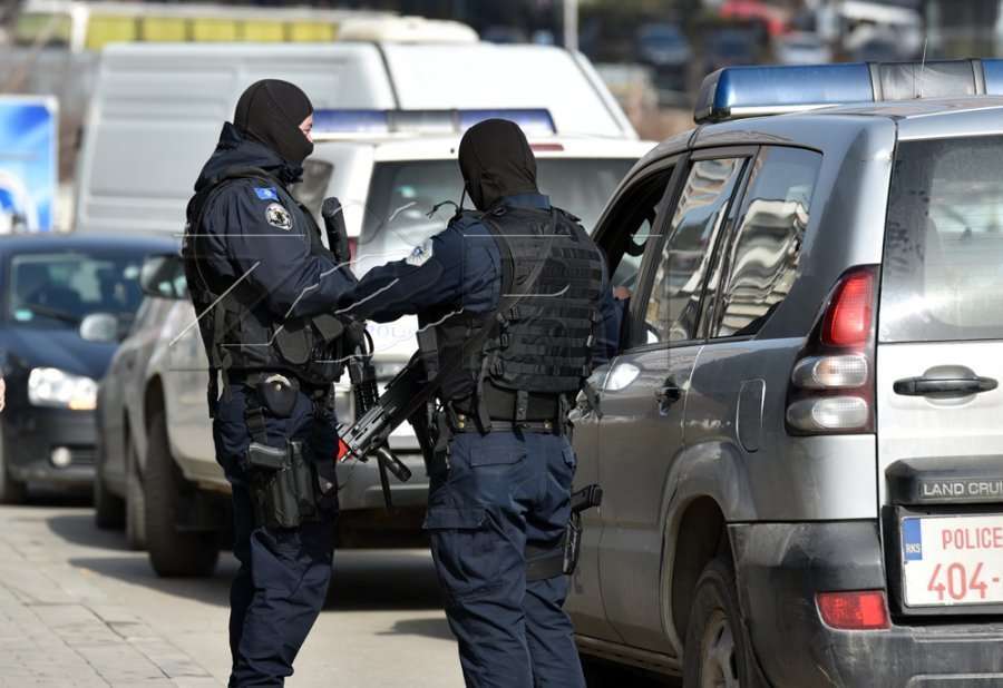 A 42-year-old man who had 18 arrest warrants is arrested in Vushtrri