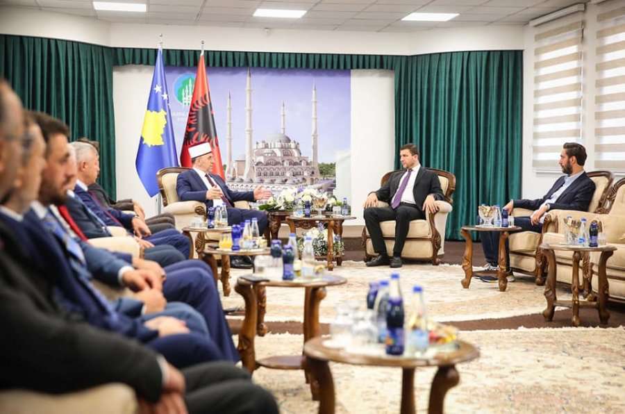  Krasniqi and Ismaili visit BIK, congratulate the citizens on Eid