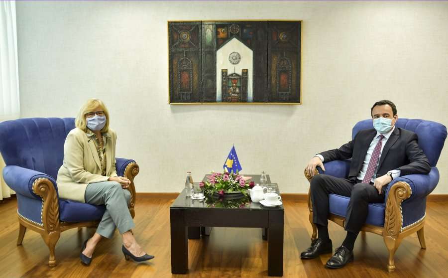 Prime Minister Kurti received the director of the National Democratic Institute, Nancy Soderberg   