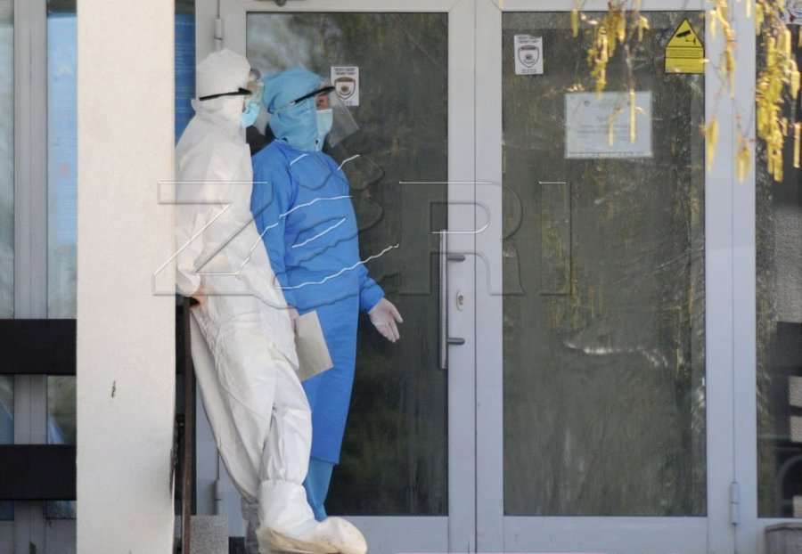 Health professionals appeal to new government: Pandemic management a priority