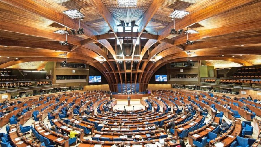 Publikohen konkluzionet e KE-së, s’përmendet askund liberalizimi i vizave për Kosovën
