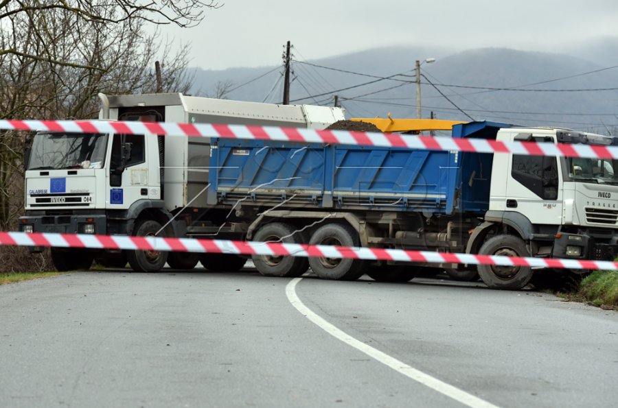 Kusari-Lila: Barrikadat duhet të hiqen sa më parë, Kodi Civil në procedurë vitin tjetër