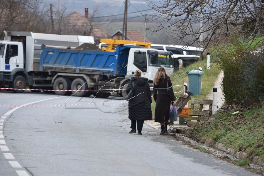 Qytetarja serbe ngre pretendime shqetësuese: Te barrikadat në veri nuk lejohen të kalojnë as pacientët