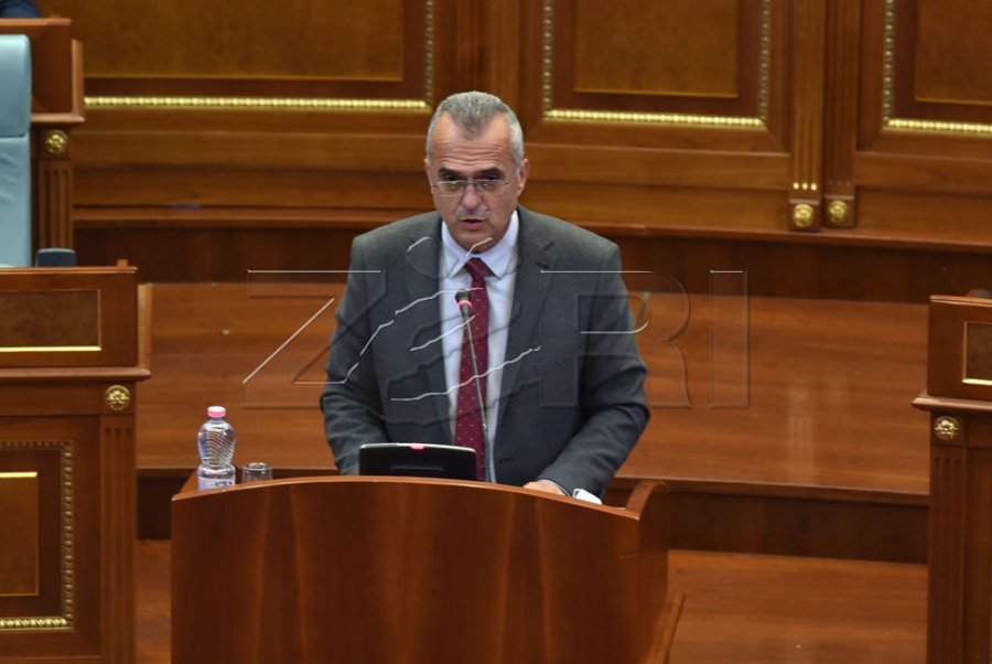 Dugolli: Është momenti të hiqen barrikadat