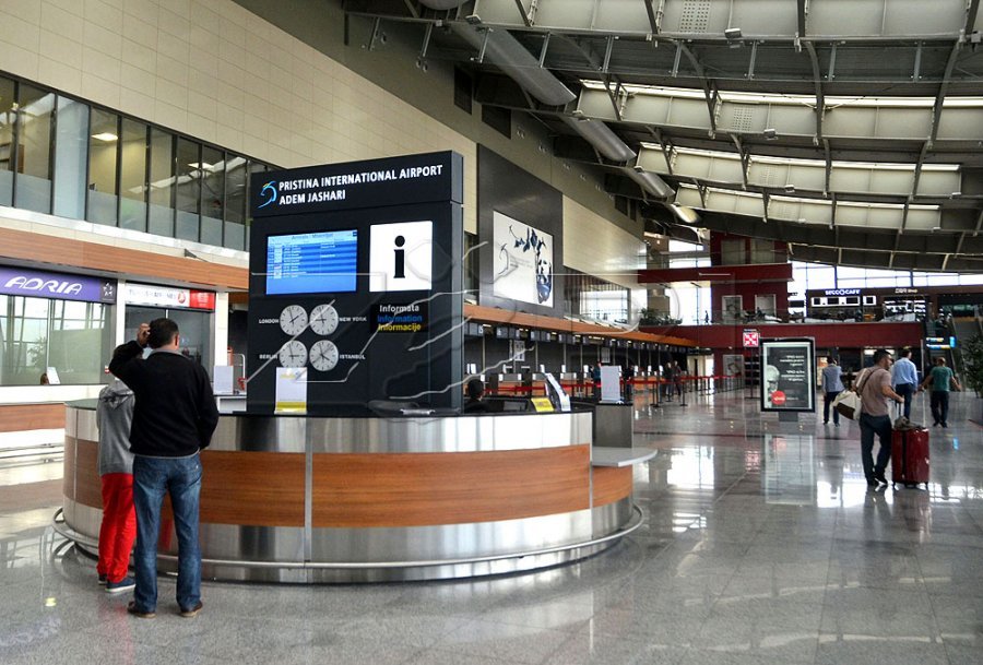 Arrestohet në aeroportin “Adem Jashari” 59-vjeçari i kërkuar me urdhër arresti ndërkombëtar