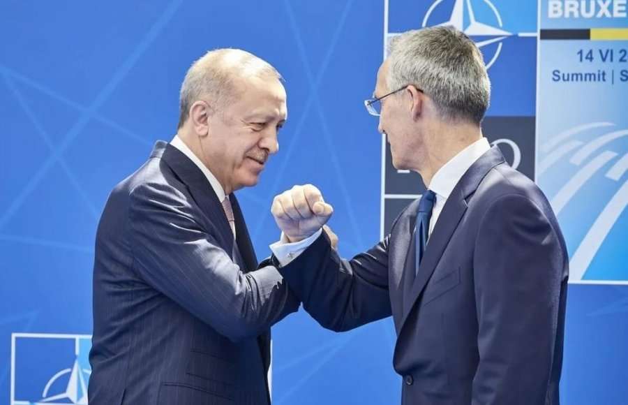 Bindet Turqia më në fund tërheq veton: Finlanda dhe Suedia drejt anëtarësimit në NATO