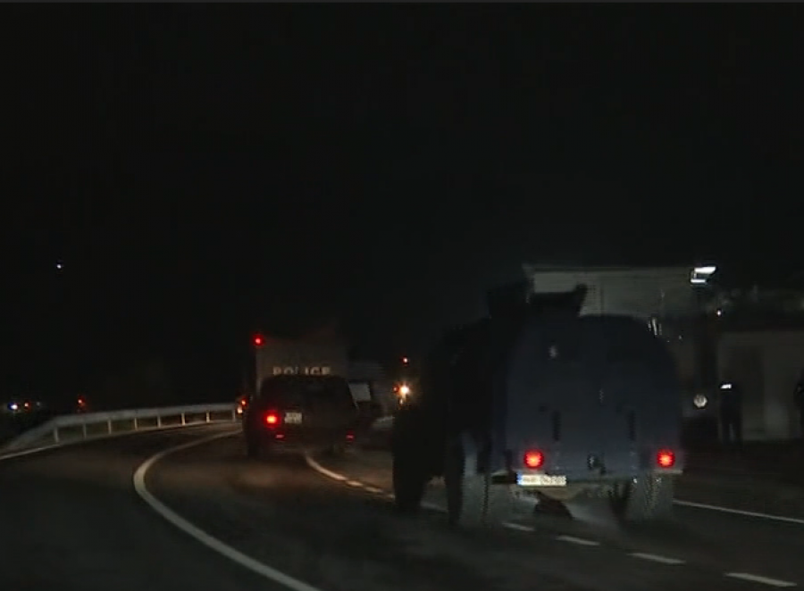 Policia mohon se ka dërguar Njësinë Speciale në pikën kufitare në Jarinjë