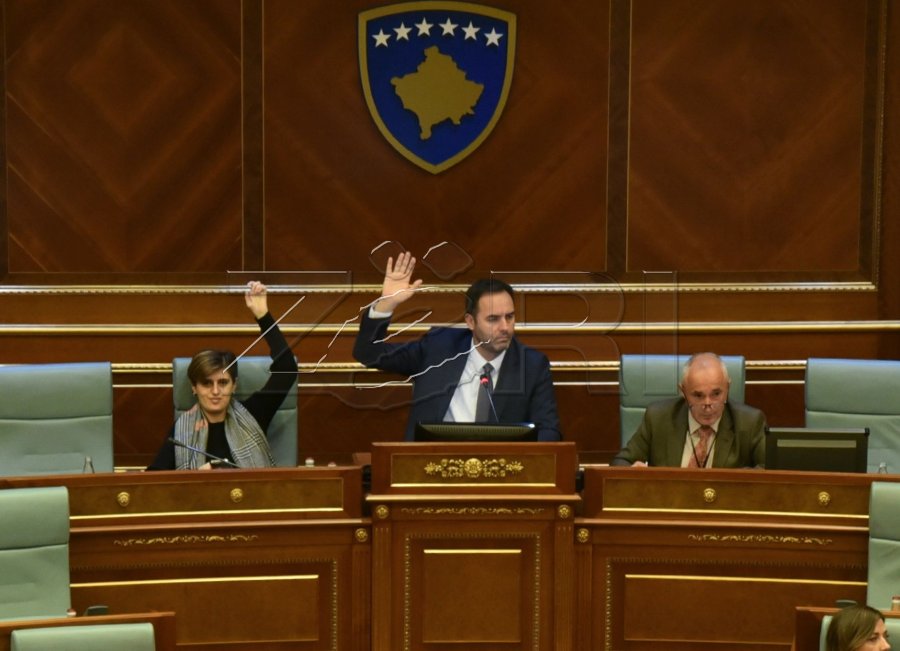 Miratohet ligji për Noterinë