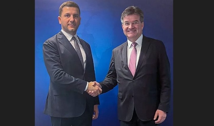 Lajçaku shkruan për takimin me Krasniqin: Folëm edhe për rrugën përpara drejt dialogut
