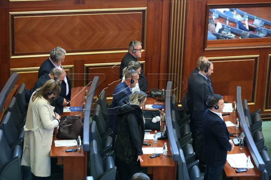 Boris Tadiq për deputetët e rinj të Listës Serbe: Deputetët e Vuçiqit u betuan për ta mbrojtur Kosovën e pavarur
