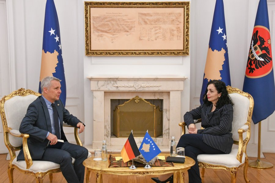 Osmani në takim me ambasadorin gjerman, diskutojnë zhvillimet e fundit