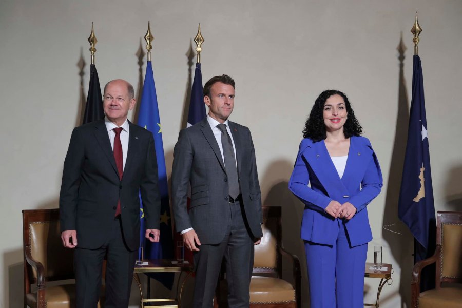 Osmani takohet me Macronin e Scholzin, i falënderon për përkrahjen që po i japin Kosovës