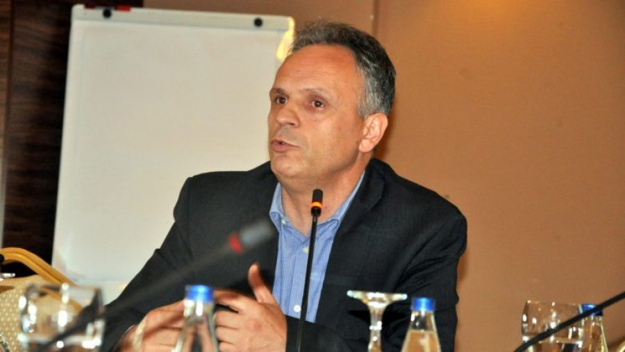 Ish-rektori i UP-së: Ende pa e marrë vendimin, e hapën konkursin