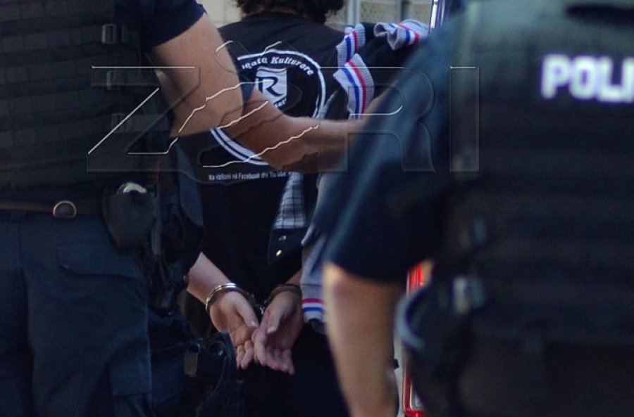 Arrestohen dy persona që premtuan ndikim në ministri për dallavere me grante