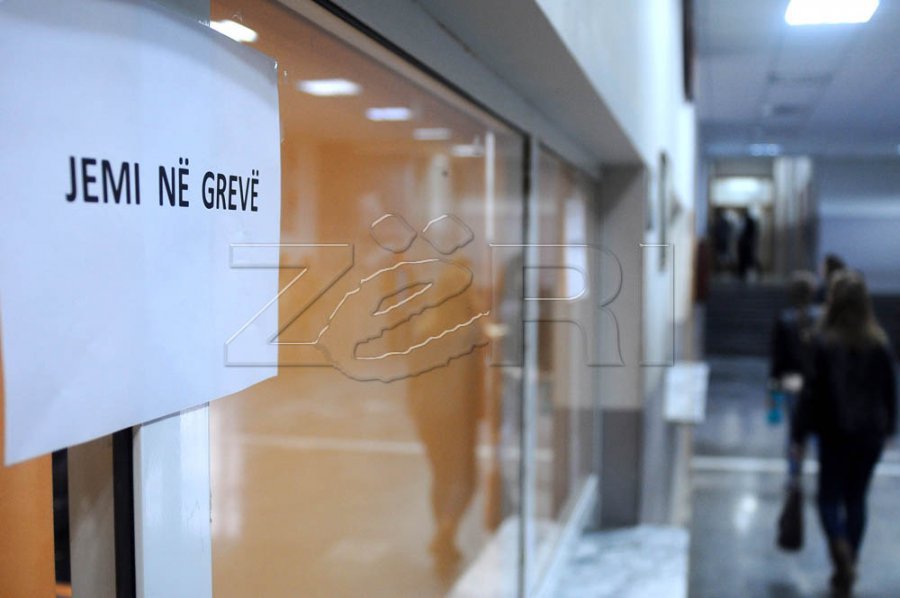 Kosova mund të përballet sërish me greva të mësimdhënësve