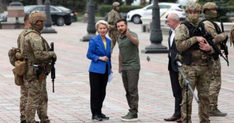 Presidentja e Komisionit Evropian Ursula bën thirrje për më shumë sanksione