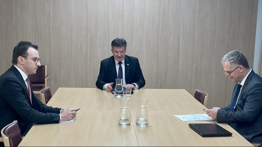 Ripërserit Lajçak: Me Bislimin dhe Petkoviqin u dakorduam për zbatim të menjëhershëm të marrëveshjes