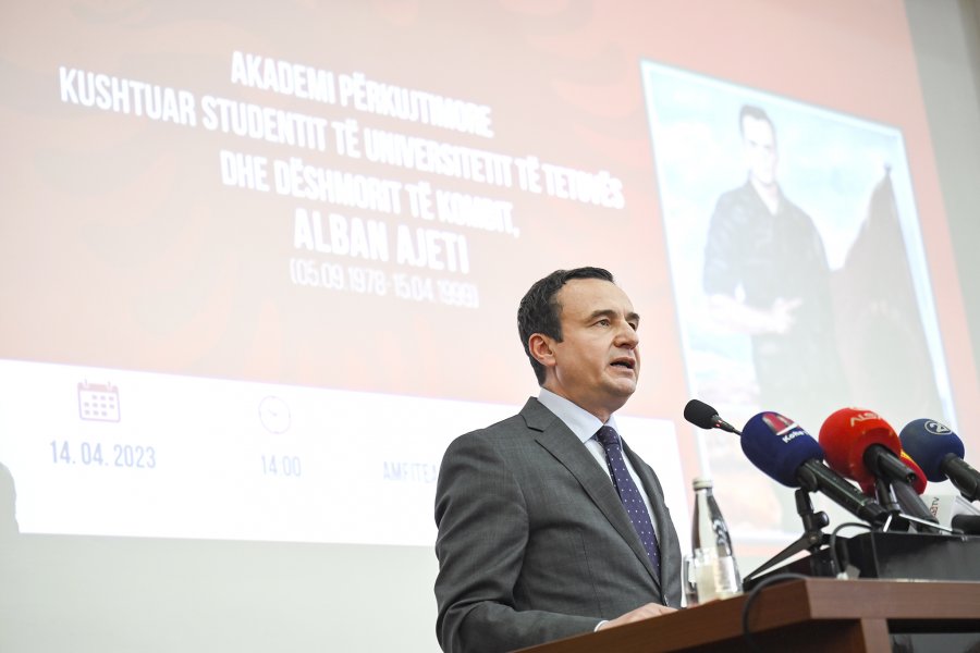 Kurti përkujton dëshmorin Alban Ajeti: La gjithçka për të luftuar për liri