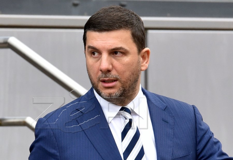 Krasniqi: Kjo qeveri është bërë peng i vetvetes