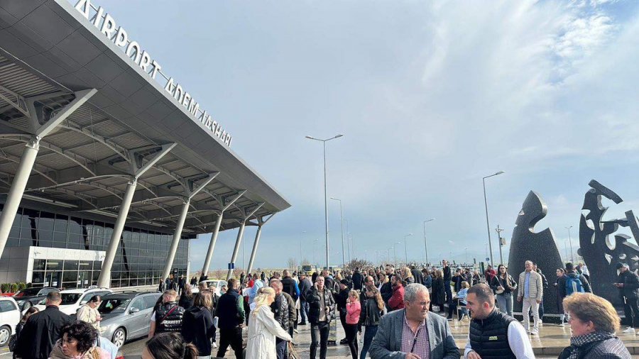 Alarmi për bombë në Aeroportin e Prishtinës, rezulton i rremë
