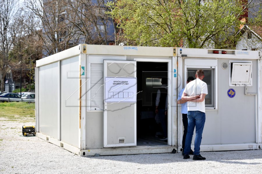 Kurteshi: Numri i vogël i votuesve, pasojë e dhunës serbe