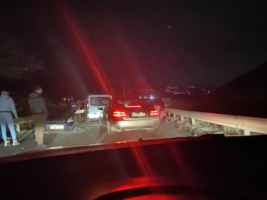 Katër të lënduar nga aksidenti ë afërsi të liqenit të Badocit