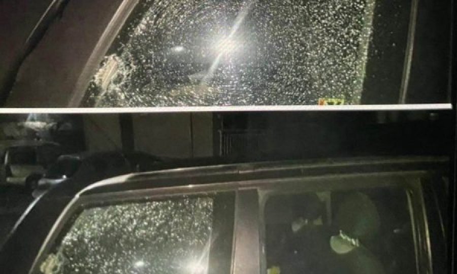Sulmohet vetura e qytetarit serb në veri të Kosovës, brenda kishte fëmijë