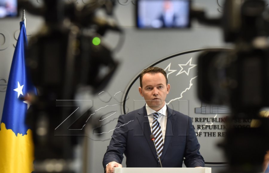 Arrestimi i dy personave të dyshuar për keqpërdorim me grante, Peci falënderon bujqit për ndarjen e informacioneve
