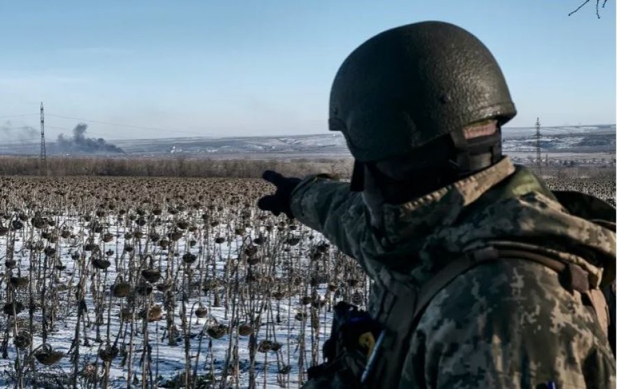 Rusia pretendon se janë gati për ta pushtuar Soledarin e Ukrainës