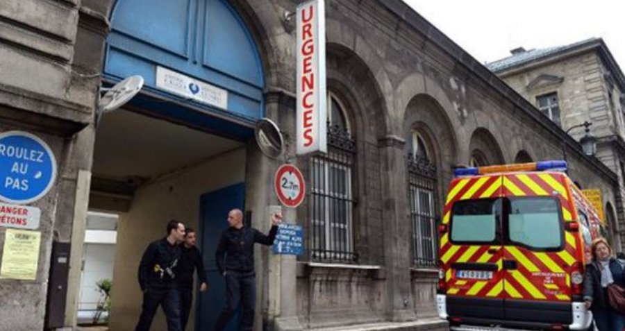 Babai në Paris e gjen të vdekur vajzën 3-vjeçare brenda në rrobalarëse
