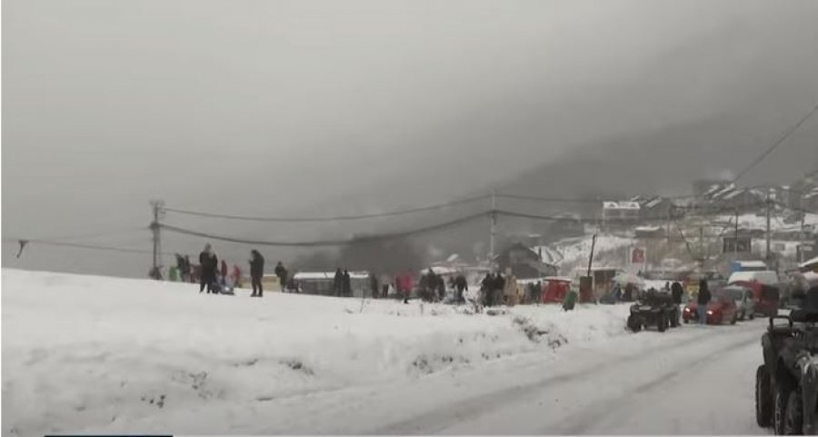 Bora rikthen turistët në Kosovë 