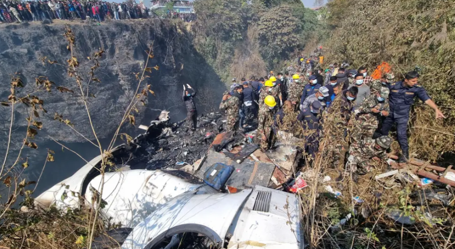 Historia tragjike përsëritet, pilotja e avionit që u rrëzua humbi jetën në të njëjtën mënyrë si bashkëshorti i saj