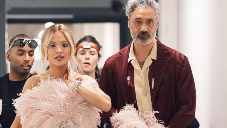 Taika Waititi për Rita Orën: Ndalon dhe u flet shqiptarëve kudo që i sheh