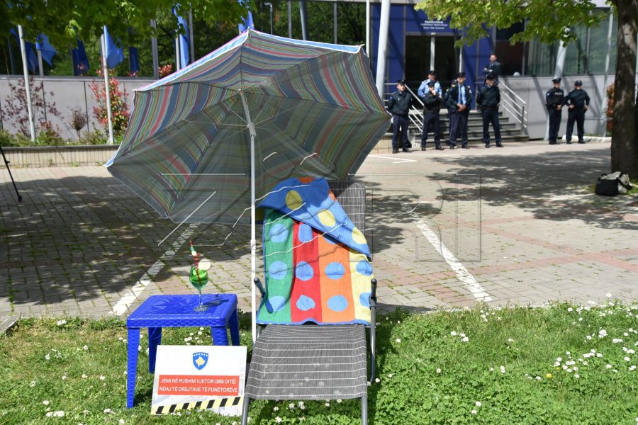 PSD-ja e akuzon Kurtin për shkelje të të drejtave të punëtorëve: Po bën plazh, 365 ditë në pushim 