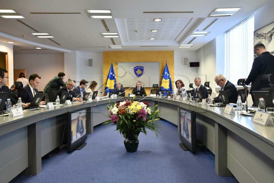 Gecaj: Qeveria deri më tani nuk ka dhënë sinjal që mund ta mbajë vendimin e marrë deri në fund