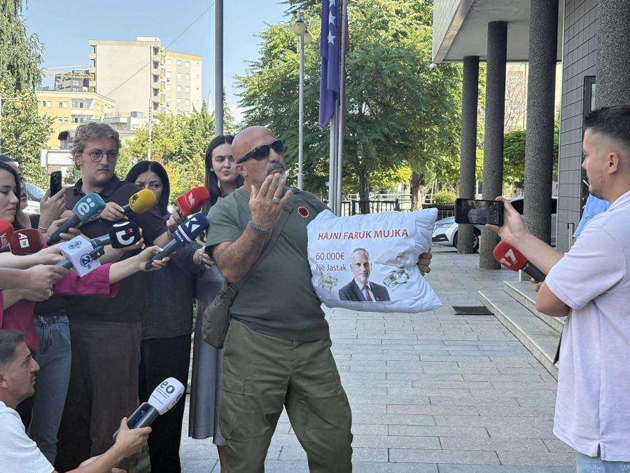 Veterani i UÇK-së ultimatum Faruk Mujkës: Një muaj kohë për të më kthyer në punë, ose t’i publikoj sekretet