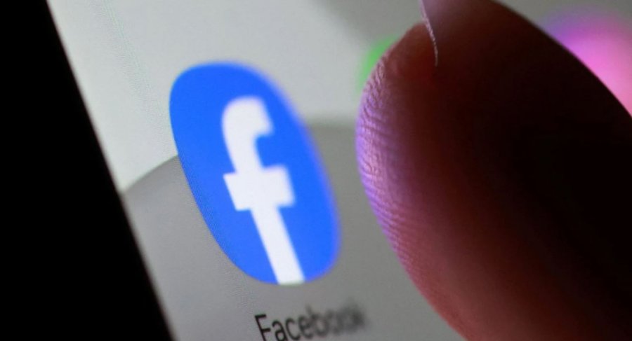 Ish-inxhinieri i Facebook-ut hetohet nga policia pas shkarkimit të 30.000 imazheve private