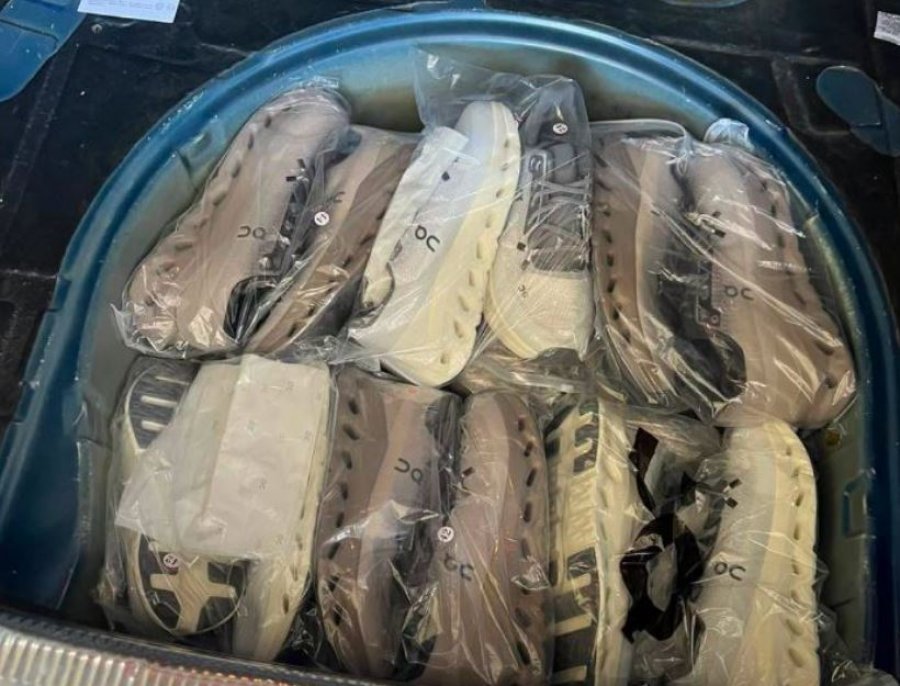 Dogana zbulon 157 palë atlete të padeklaruara në Vërmicë