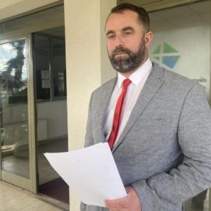 Shkëlzen Gashi është i pasaktë në argumentimin e krimeve të gjenocidit në Kosovë