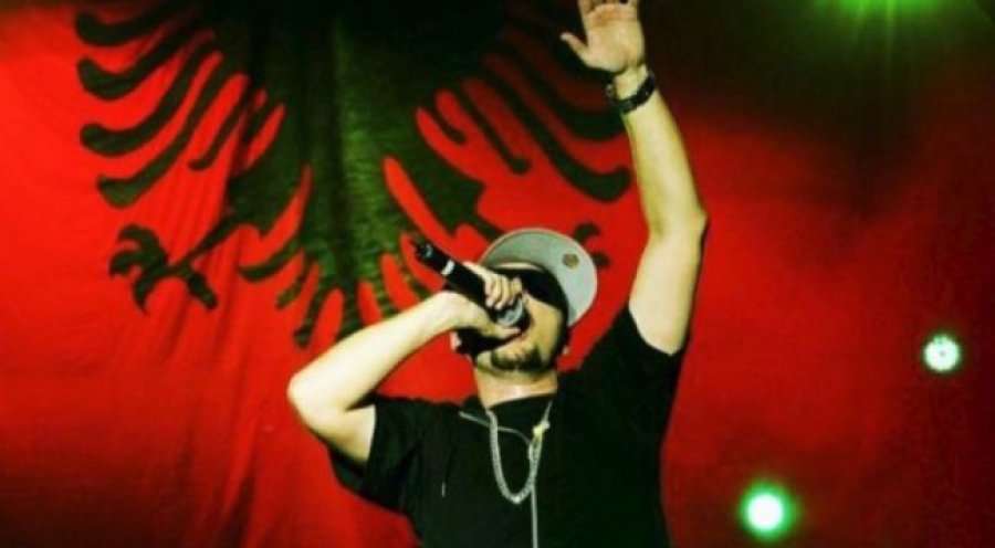 Unikkatil paralajmëron koncert për festën e Pavarësisë