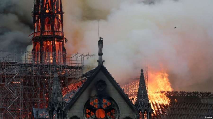 Zbulohet shkaktari i zjarrit në Notre-Dame