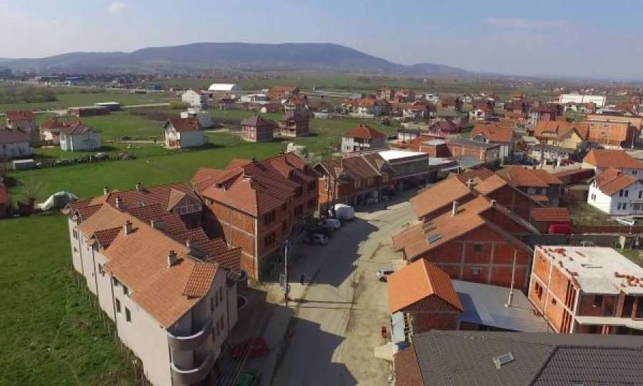 Konflikti familjar në Komoran: Axha e plagosi nipin për një copë tokë, flasin fqinjët dhe avokati