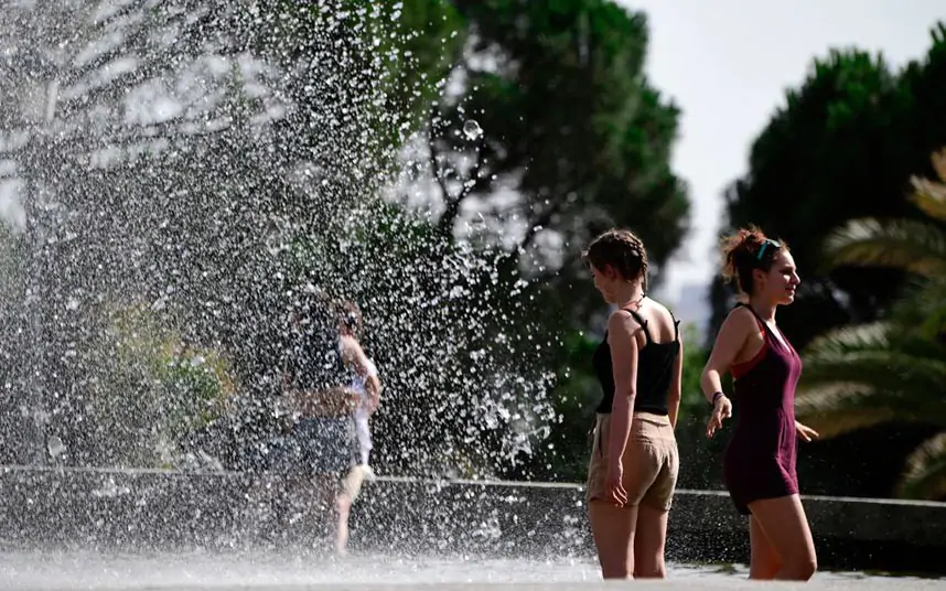 Temperatura mbi 40 gradë në Kroaci, Bosnje e Rumani